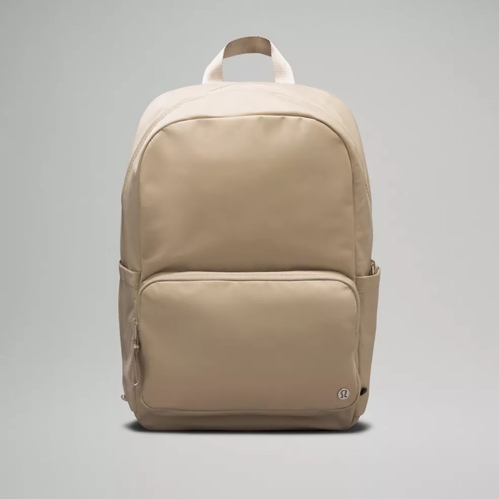 Everywhere backpack in trench